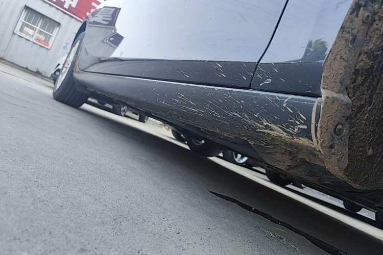 Used Chevrolet Malibu XL 2022 535T Automatic Sport Edition Right Side Sill