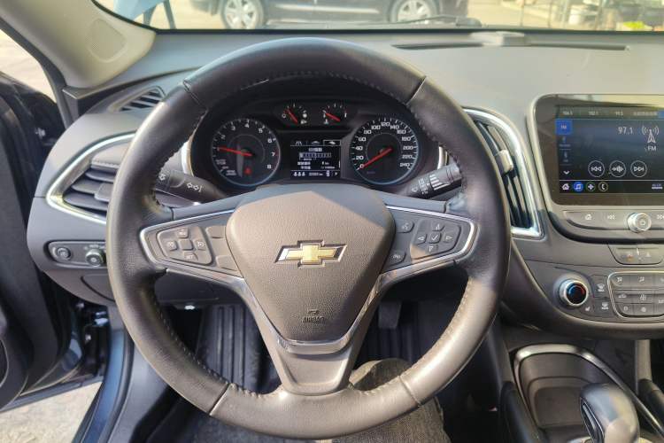 Used Chevrolet Malibu XL 2022 535T Automatic Sport Edition Steering Wheel