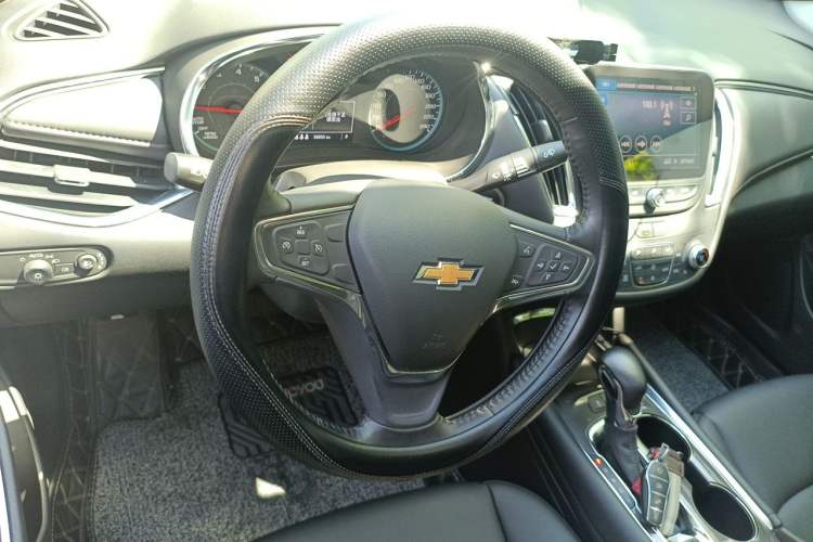 Used Chevrolet Malibu XL 2022 535T Automatic Sport Edition Steering Wheel