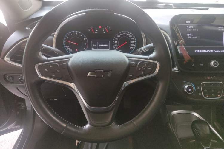 Used Chevrolet Malibu XL 2022 Redline 550T Automatic Sport Edition Steering Wheel