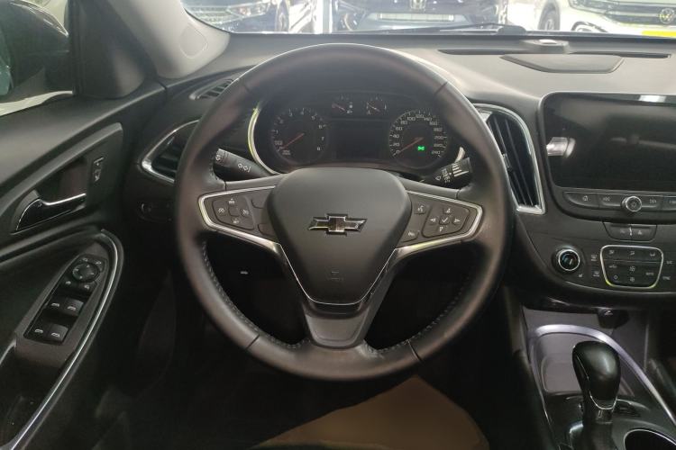 Used Chevrolet Malibu XL 2022 535T Automatic Sport Edition Steering Wheel