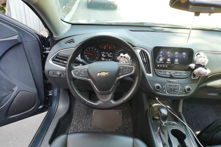 Used Chevrolet Malibu XL 2022 535T Automatic Sport Edition Steering Wheel