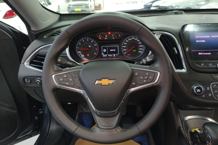 Used Chevrolet Malibu XL 2022 535T Automatic Sport Edition Steering Wheel