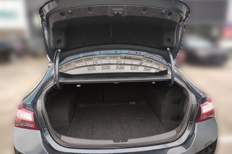 Used Chevrolet Malibu XL 2022 535T Automatic Sport Edition Trunk