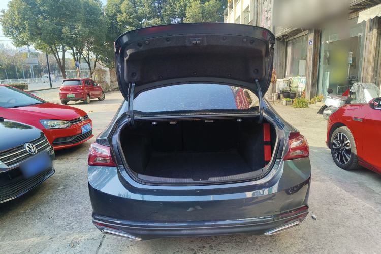 Used Chevrolet Malibu XL 2022 535T Automatic Sport Edition Trunk