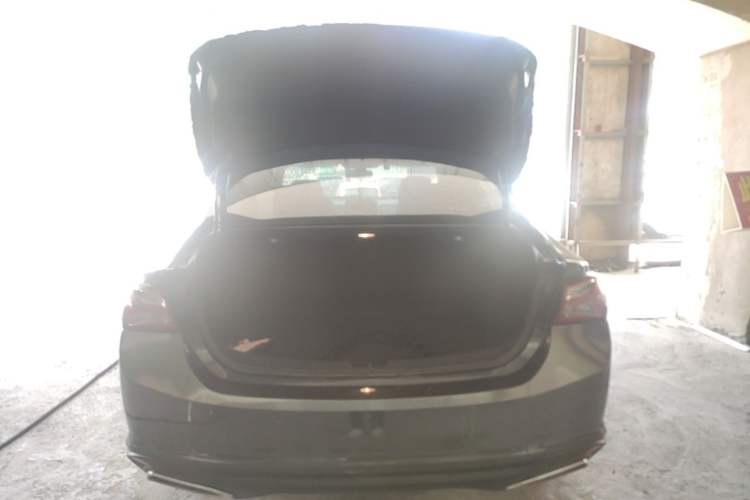 Used Chevrolet Malibu XL 2022 Redline 550T Automatic Sport Edition Trunk