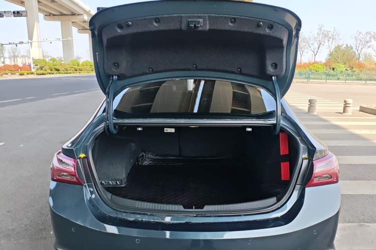 Used Chevrolet Malibu XL 2022 535T Automatic Sport Edition Trunk