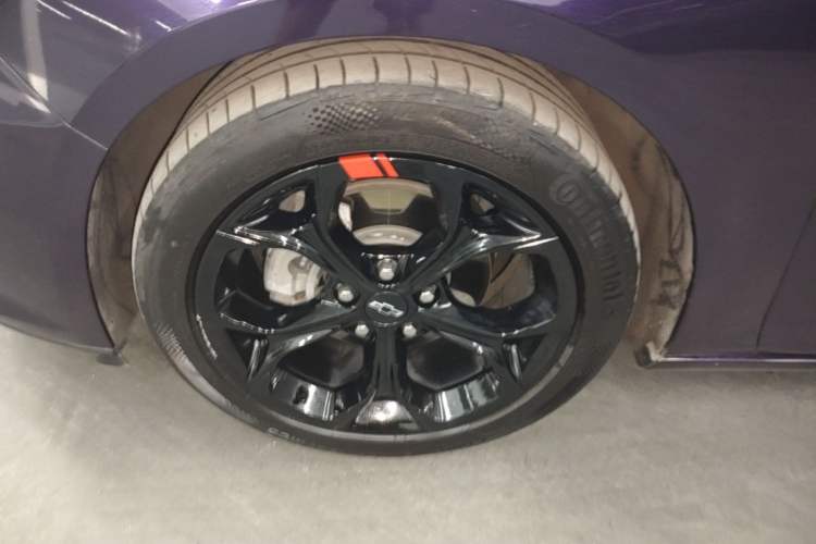 Used Chevrolet Malibu XL 2022 Redline 550T Automatic Sport Edition Left Front Wheel Hub