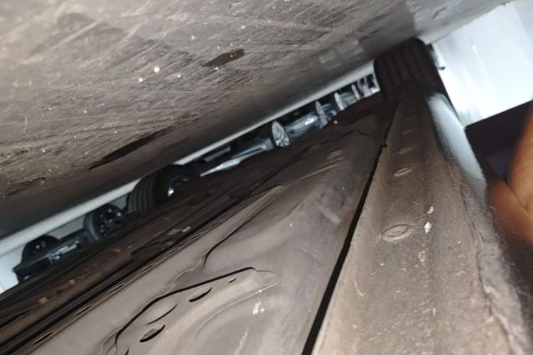 Used Chevrolet Malibu XL 2022 Redline 550T Automatic Sport Edition Right Side Sill