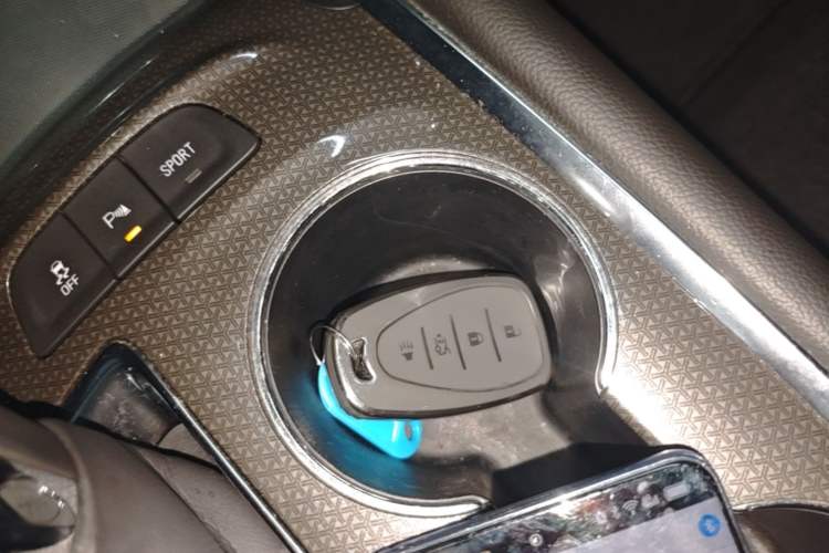 Used Chevrolet Malibu XL 2022 Redline 550T Automatic Sport Edition Vehicle Key
