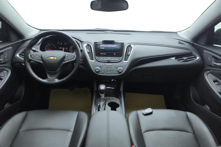Used Chevrolet Malibu XL 2022 535T Automatic Sport Edition Center Console