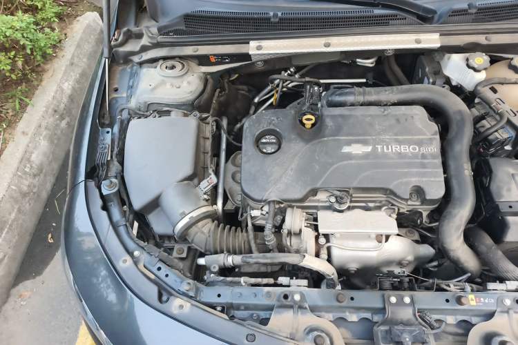 Used Chevrolet Malibu XL 2022 535T Automatic Sport Edition Engine Bay Right