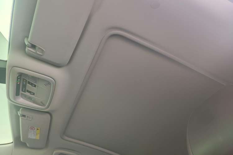 Used Chevrolet Malibu XL 2022 Redline 550T Automatic Sport Edition Headliner