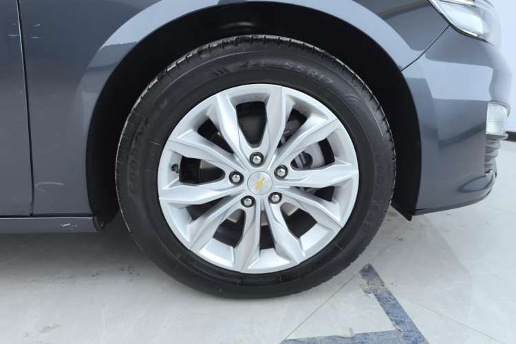 Used Chevrolet Malibu XL 2022 535T Automatic Sport Edition Left Rear Wheel Hub