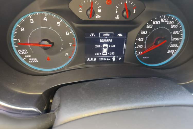 Used Chevrolet Malibu XL 2022 535T Automatic Sport Edition Odometer Close Up