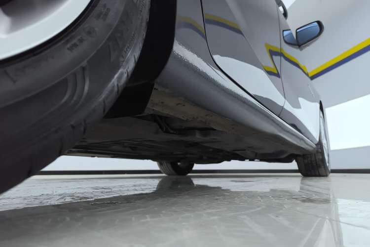 Used Chevrolet Malibu XL 2022 535T Automatic Sport Edition Right Side Sill