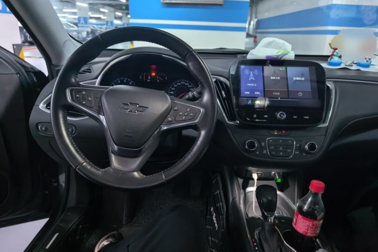 Used Chevrolet Malibu XL 2022 Redline 550T Automatic Sport Edition Steering Wheel