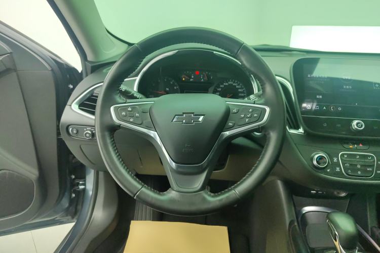 Used Chevrolet Malibu XL 2022 Redline 550T Automatic Sport Edition Steering Wheel