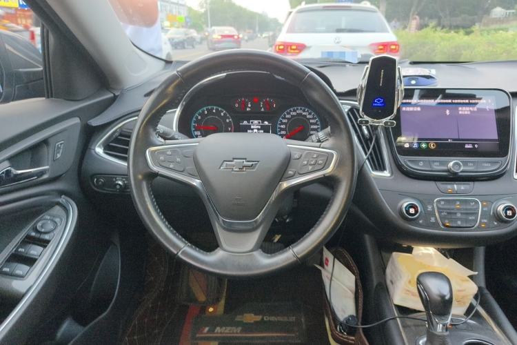 Used Chevrolet Malibu XL 2022 535T Automatic Sport Edition Steering Wheel