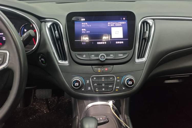 Used Chevrolet Malibu XL 2022 535T Automatic RuiLian Edition Audio And AC Panel
