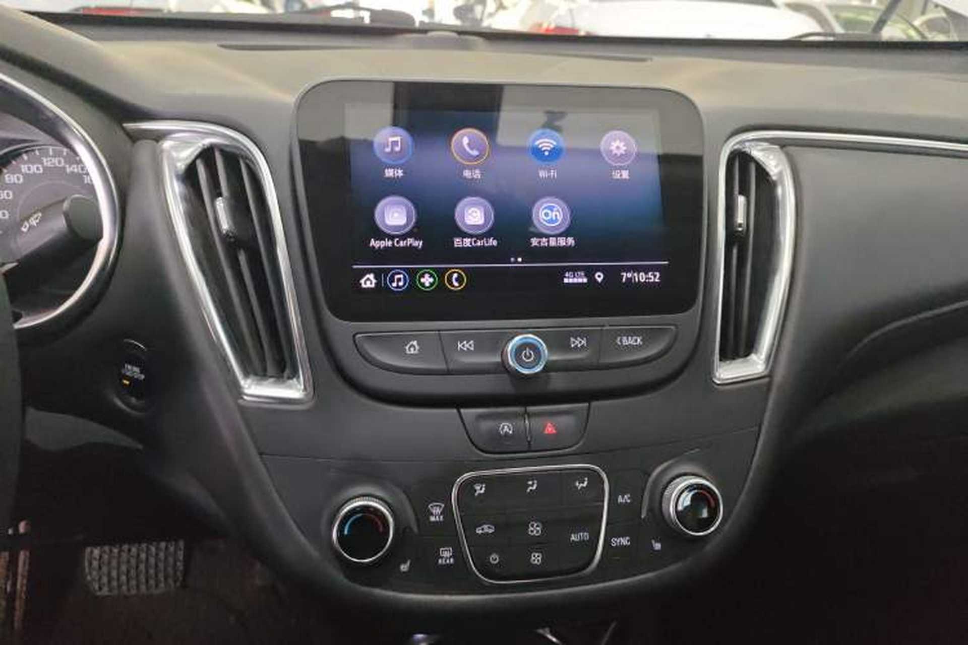 Used Chevrolet Malibu XL 2022 535T Automatic Sport Edition Audio And AC Panel