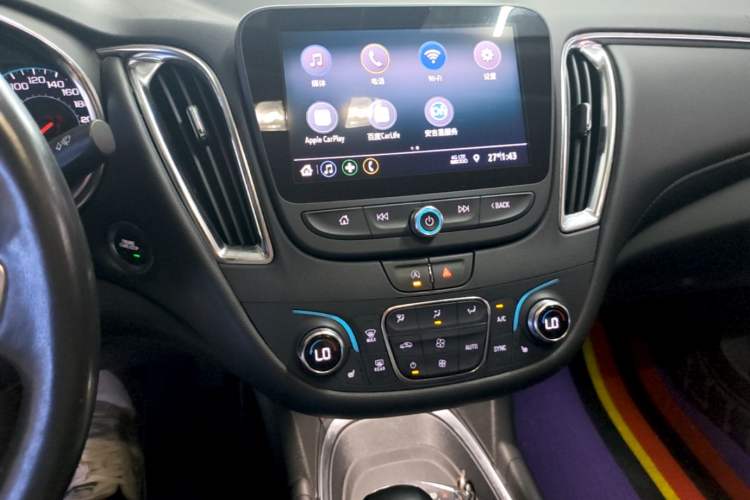Used Chevrolet Malibu XL 2022 535T Automatic Sport Edition Audio And AC Panel