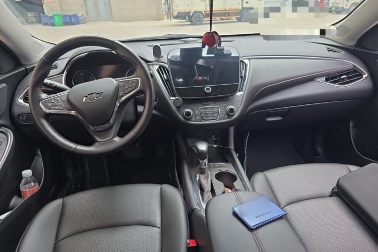 Used Chevrolet Malibu XL 2022 Redline 550T Automatic RuiLian Edition Center Console