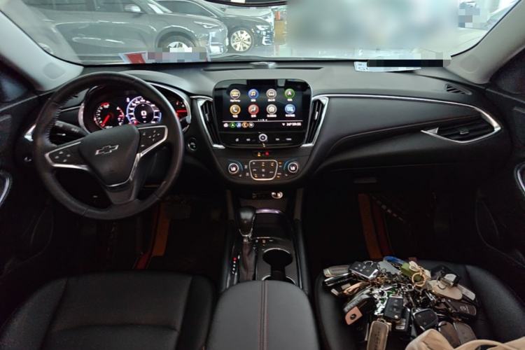 Used Chevrolet Malibu XL 2022 Redline 550T Automatic RuiLian Edition Center Console