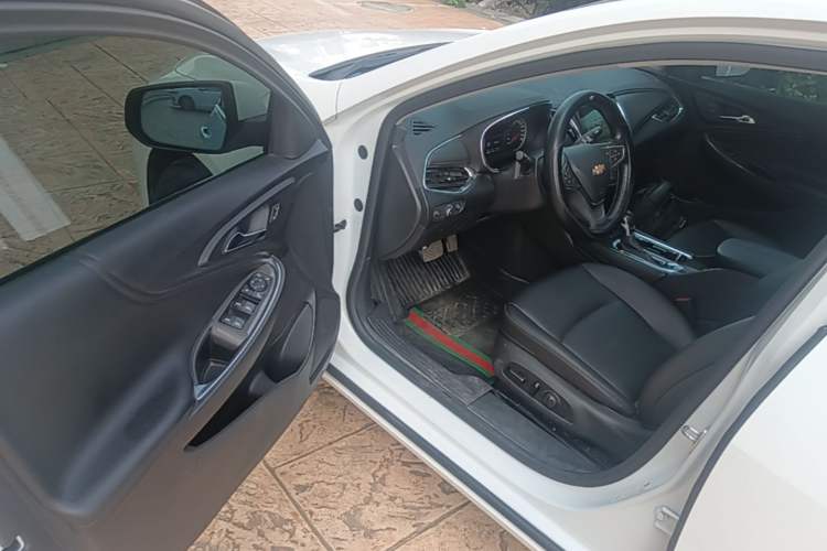 Used Chevrolet Malibu XL 2022 535T Automatic Sport Edition Driver Seat