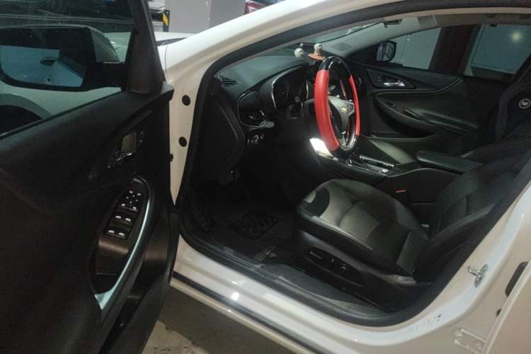 Used Chevrolet Malibu XL 2022 535T Automatic Sport Edition Driver Seat