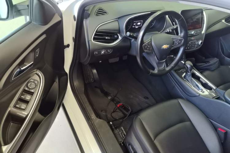 Used Chevrolet Malibu XL 2022 535T Automatic Sport Edition Driver Seat