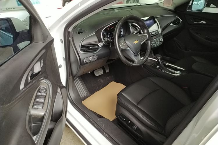 Used Chevrolet Malibu XL 2022 535T Automatic Sport Edition Driver Seat