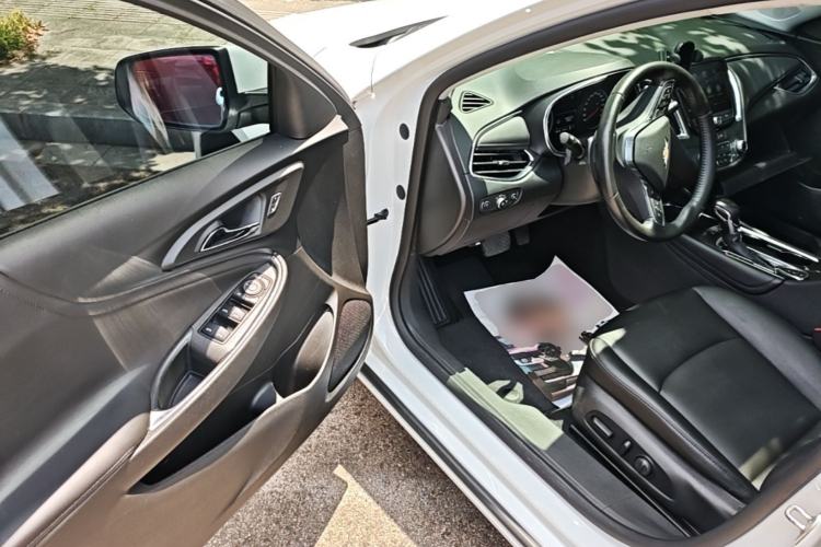 Used Chevrolet Malibu XL 2022 535T Automatic Sport Edition Driver Seat