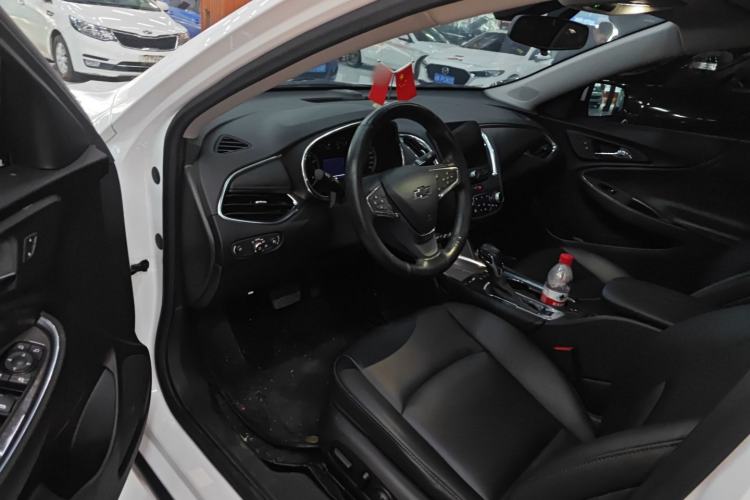 Used Chevrolet Malibu XL 2022 535T Automatic Sport Edition Driver Seat