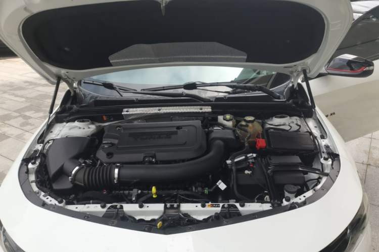 Used Chevrolet Malibu XL 2022 Redline 550T Automatic Sport Edition Engine Bay