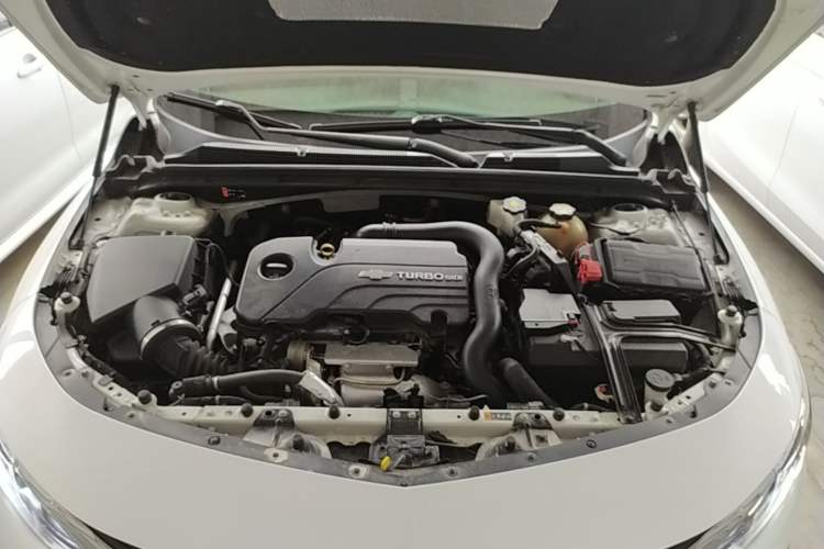 Used Chevrolet Malibu XL 2022 535T Automatic Sport Edition Engine Bay
