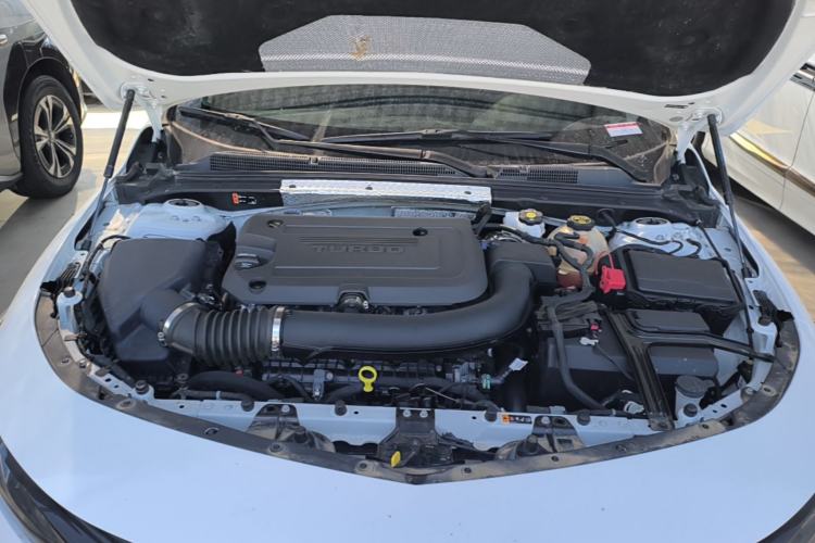 Used Chevrolet Malibu XL 2022 Redline 550T Automatic Sport Edition Engine Bay