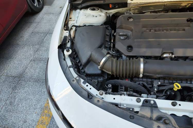 Used Chevrolet Malibu XL 2022 Redline 550T Automatic Sport Edition Engine Bay Right