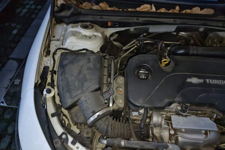 Used Chevrolet Malibu XL 2022 535T Automatic Sport Edition Engine Bay Right