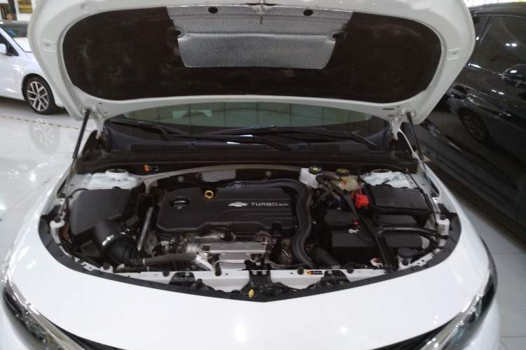 Used Chevrolet Malibu XL 2022 535T Automatic Sport Edition Engine Bay