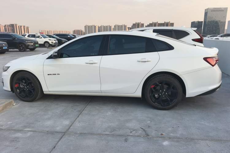 Used Chevrolet Malibu XL 2022 Redline 550T Automatic Sport Edition Exterior 1