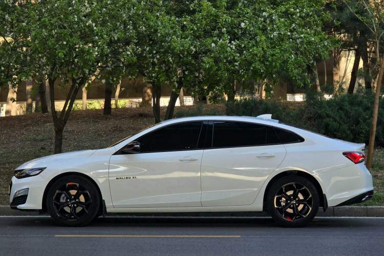 Used Chevrolet Malibu XL 2022 Redline 550T Automatic Sport Edition Exterior 5