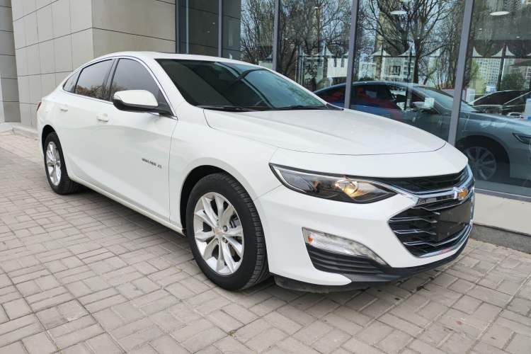 Used Chevrolet Malibu XL 2022 535T Automatic Sport Edition Front Right 45 Deg
