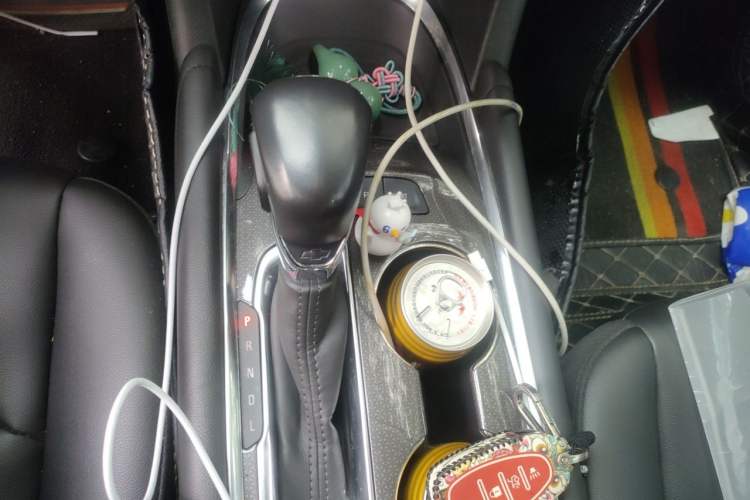 Used Chevrolet Malibu XL 2022 535T Automatic Sport Edition Gear Lever
