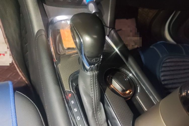 Used Chevrolet Malibu XL 2022 535T Automatic Sport Edition Gear Lever