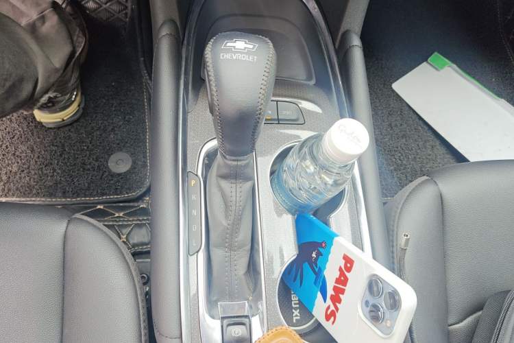 Used Chevrolet Malibu XL 2022 535T Automatic Sport Edition Gear Lever
