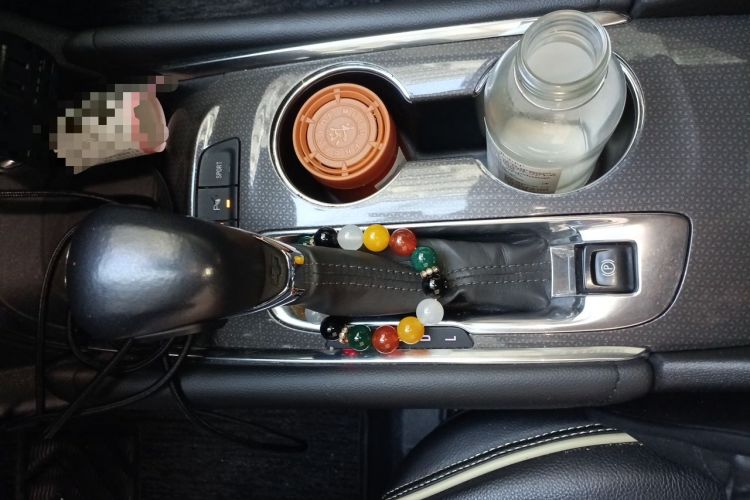 Used Chevrolet Malibu XL 2022 535T Automatic Sport Edition Gear Lever