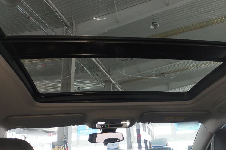Used Chevrolet Malibu XL 2022 535T Automatic Sport Edition Headliner