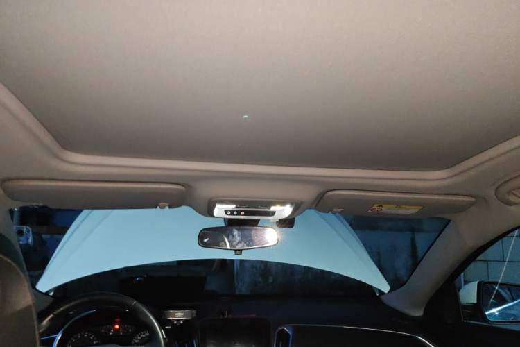 Used Chevrolet Malibu XL 2022 535T Automatic Sport Edition Headliner