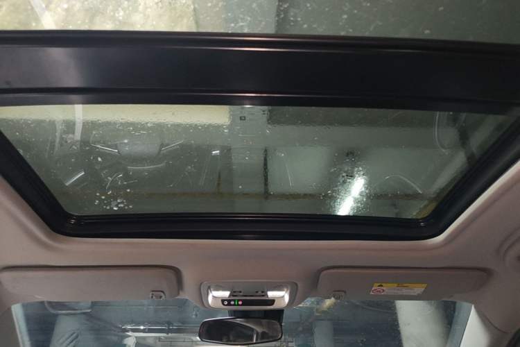 Used Chevrolet Malibu XL 2022 535T Automatic Sport Edition Headliner